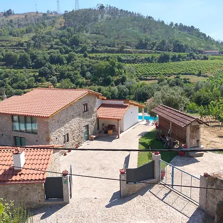 Casa Da Pinha Vakantiehuis Ponte da Barca