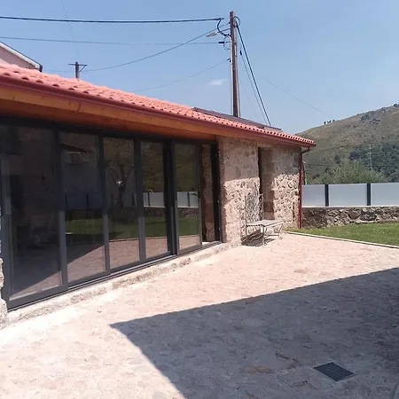 Casa Da Pinha * 폰테다바카